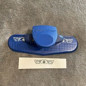 Fiskars Border Paper Punch